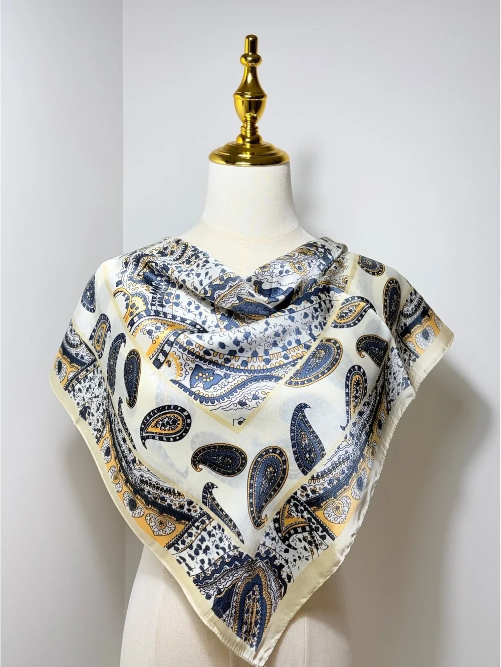 Elegant Paisley Scarf in Blue, Gold, and Cream – Lightweight and Versatile